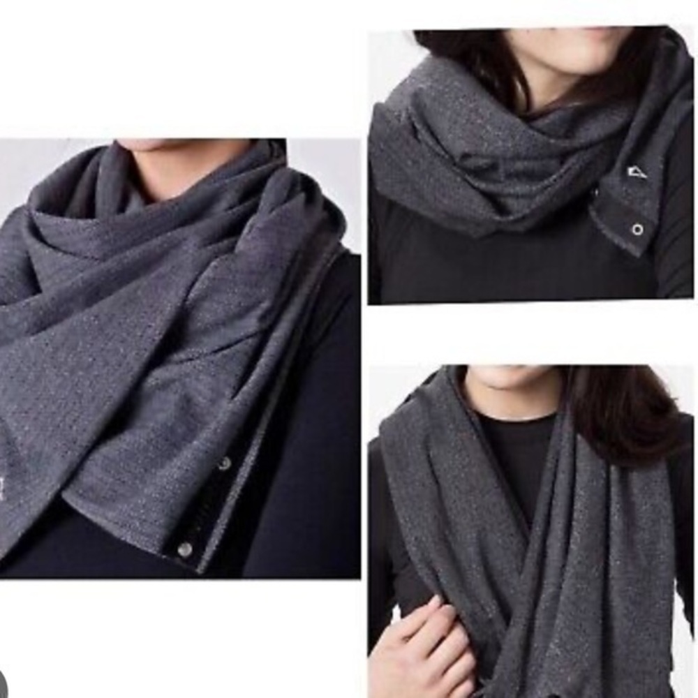 IVIVVA By Lululemon Village Chill Scarf Vinyasa Herringbone Snaps Gray/Black